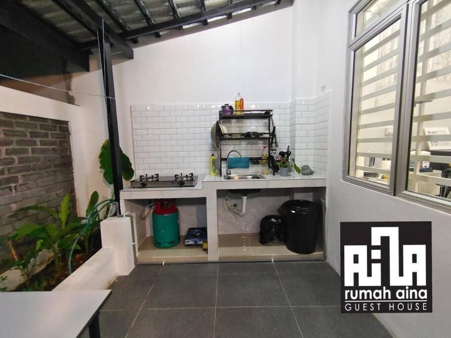 Rumah Aina Homestay Bukit Changgang Private Pool Kampong Melot 外观 照片