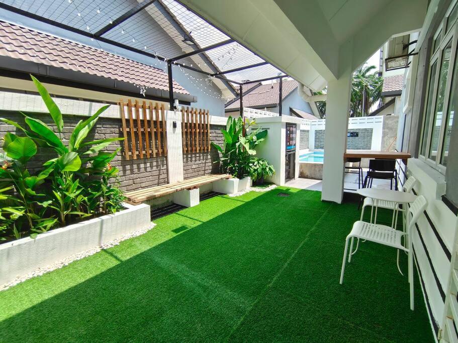 Rumah Aina Homestay Bukit Changgang Private Pool Kampong Melot 外观 照片